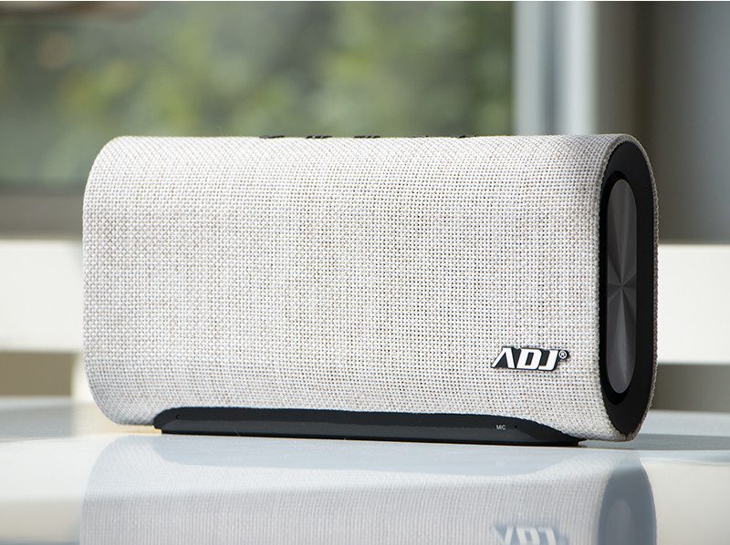 compact-sound-bluetooth-speaker (1)