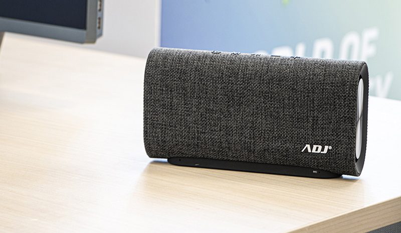 compact-sound-bluetooth-speaker